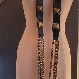 "stunning Gold-Tone Chain w/ Crystal Pendant - 18" Length"